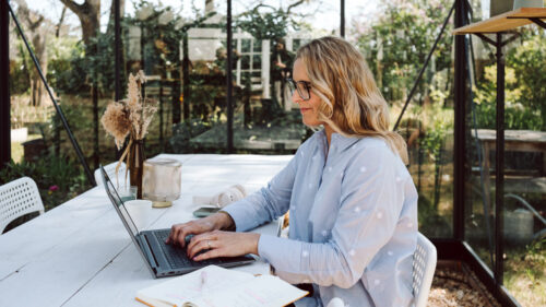 Revenus d&rsquo;auteur : combien gagne un écrivain ?