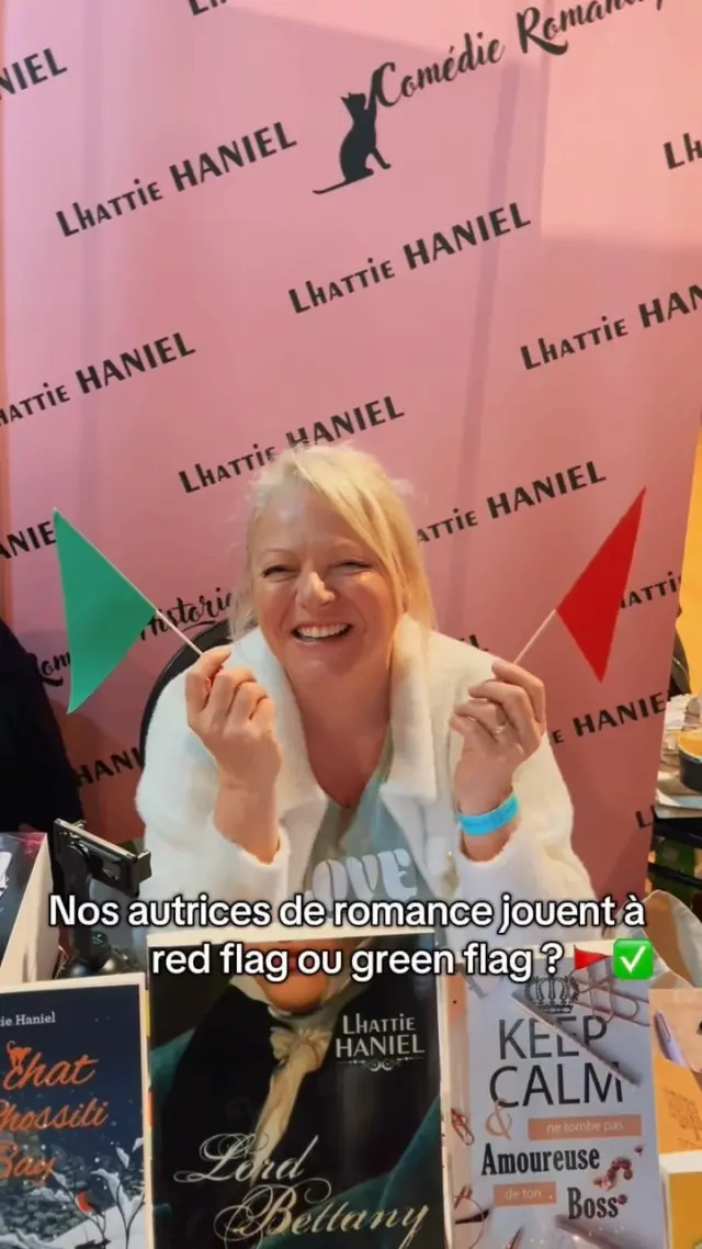 Et toi tu aurais répondu quoi ? 🤭🚩

Merci à @florencebarnaud_officiel @lhattie_haniel_romanciere @marinekeladaauteur @juliemullervolbauteure de s’être prêtées au jeu ♥️

#autricederomance #romance #romancefrancaise #salonreadysetromance #jeuredflaggreenflag #redflag #greenflag #autricesbod #autrice #bookstagramfrance #écriredelaromance #liredelaromance